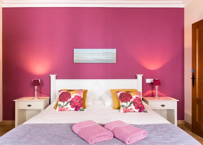 Casa Roble B&B