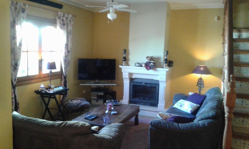 Casa Roble Bed and breakfast
