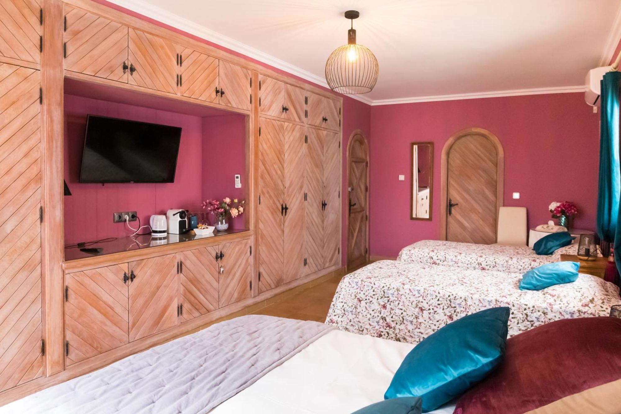 Bed and breakfast Casa Roble 3*