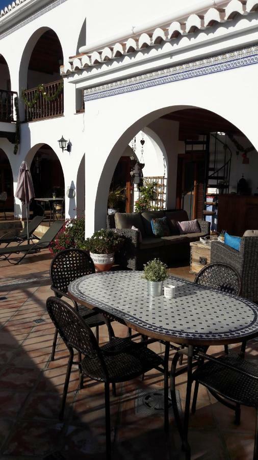 Casa Roble 3*